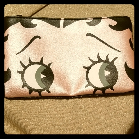 Betty Boop Handbags - Betty Boop Ipsy Sequin Cosmetic Bag Betty Boop Handbags - Betty Boop Ipsy Sequin Cosmetic Bag